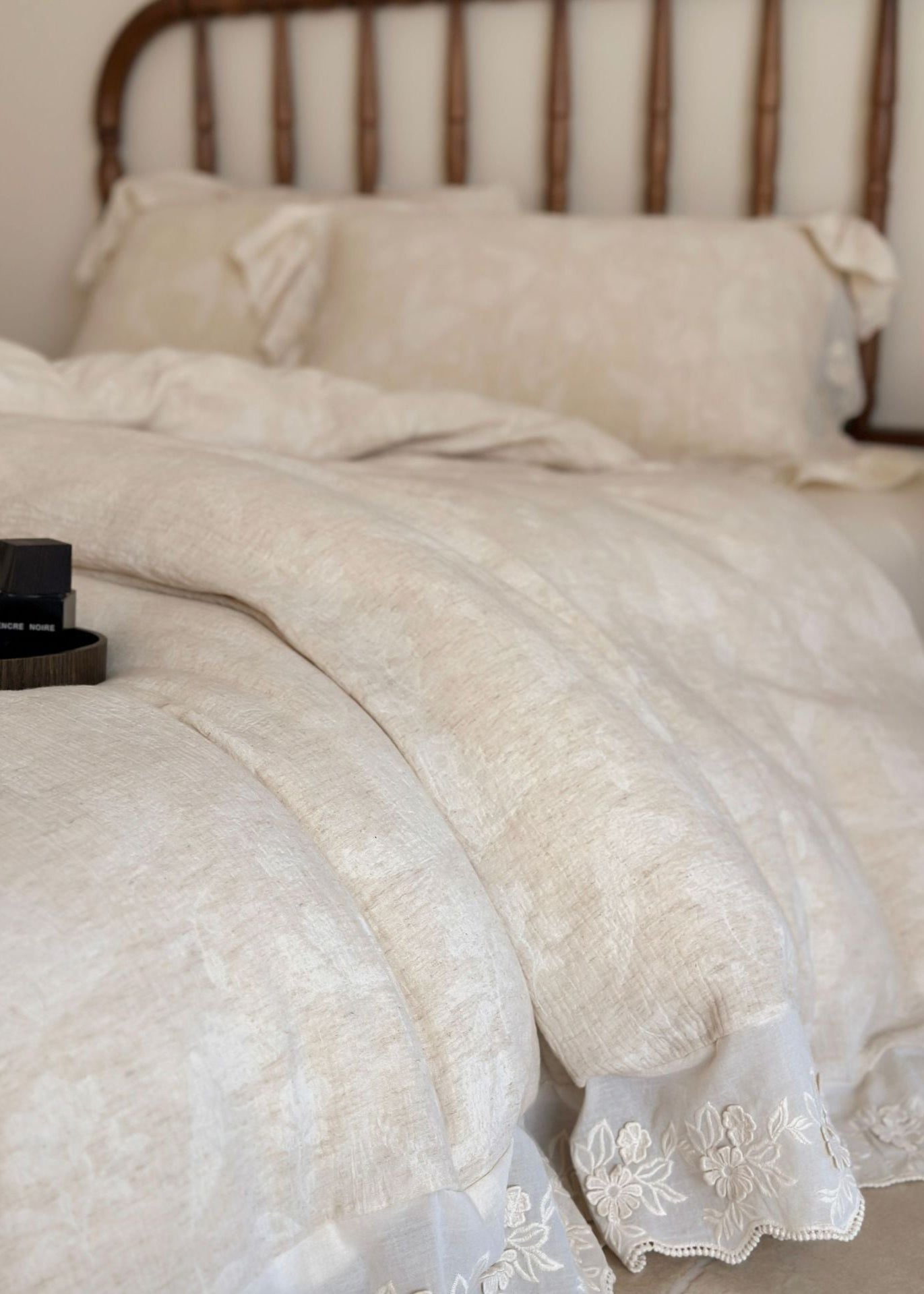 Emmeline Lace Ruffle Floral Bedding Set / Gray