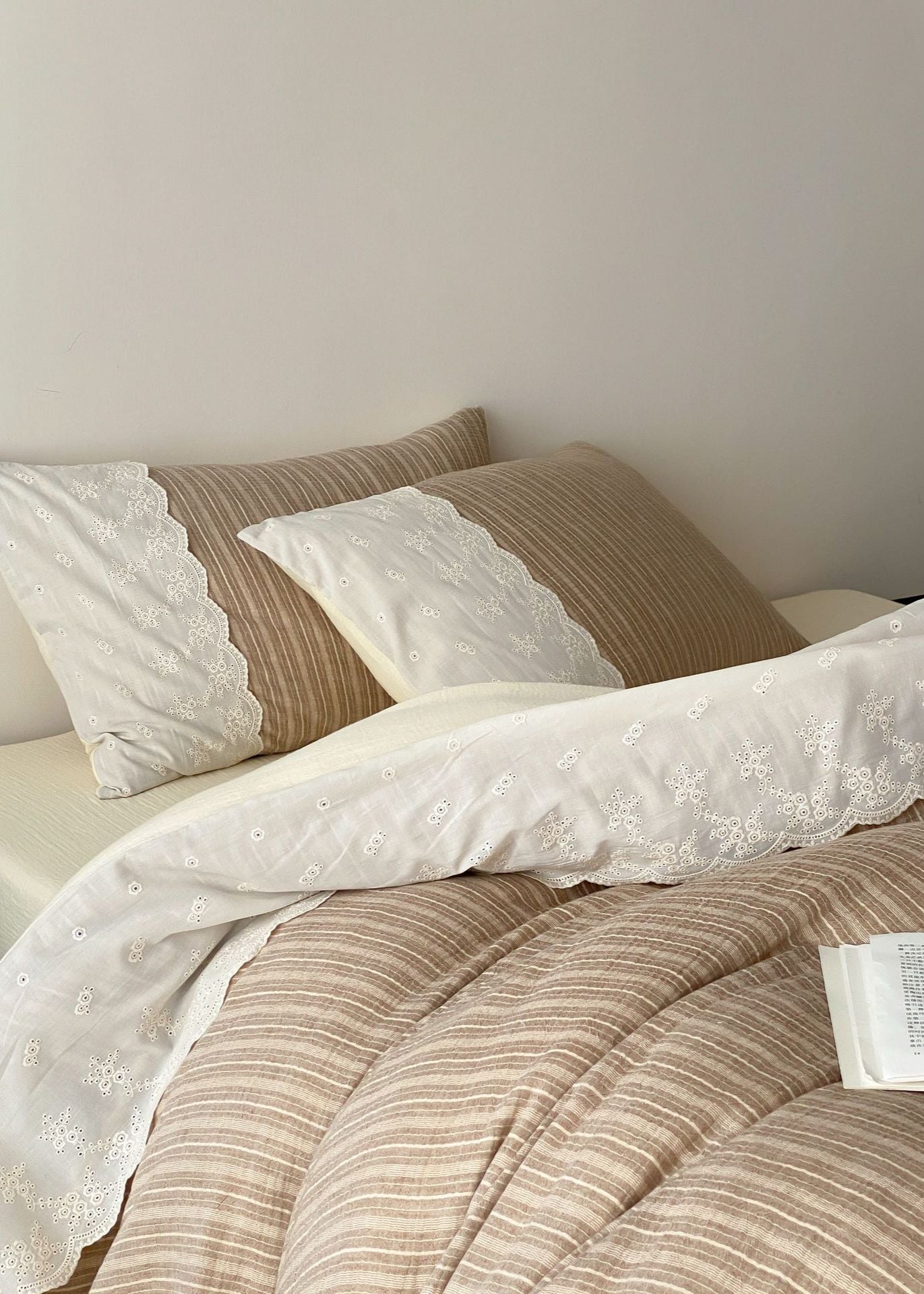 Florence Lace Double Gauze Striped Bedding Set / Brown