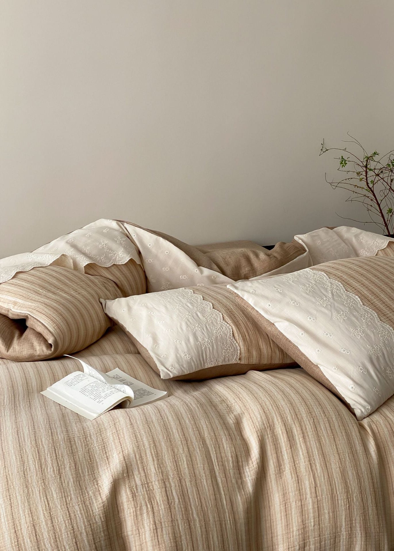 Florence Lace Double Gauze Striped Bedding Set / Brown