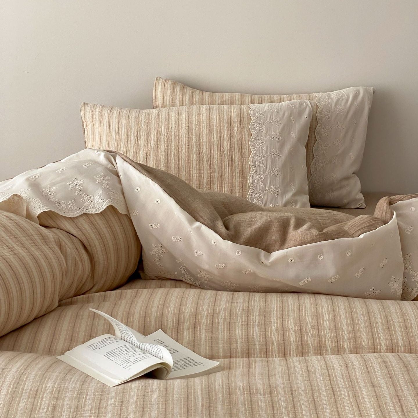 Florence Lace Double Gauze Striped Bedding Set / Brown