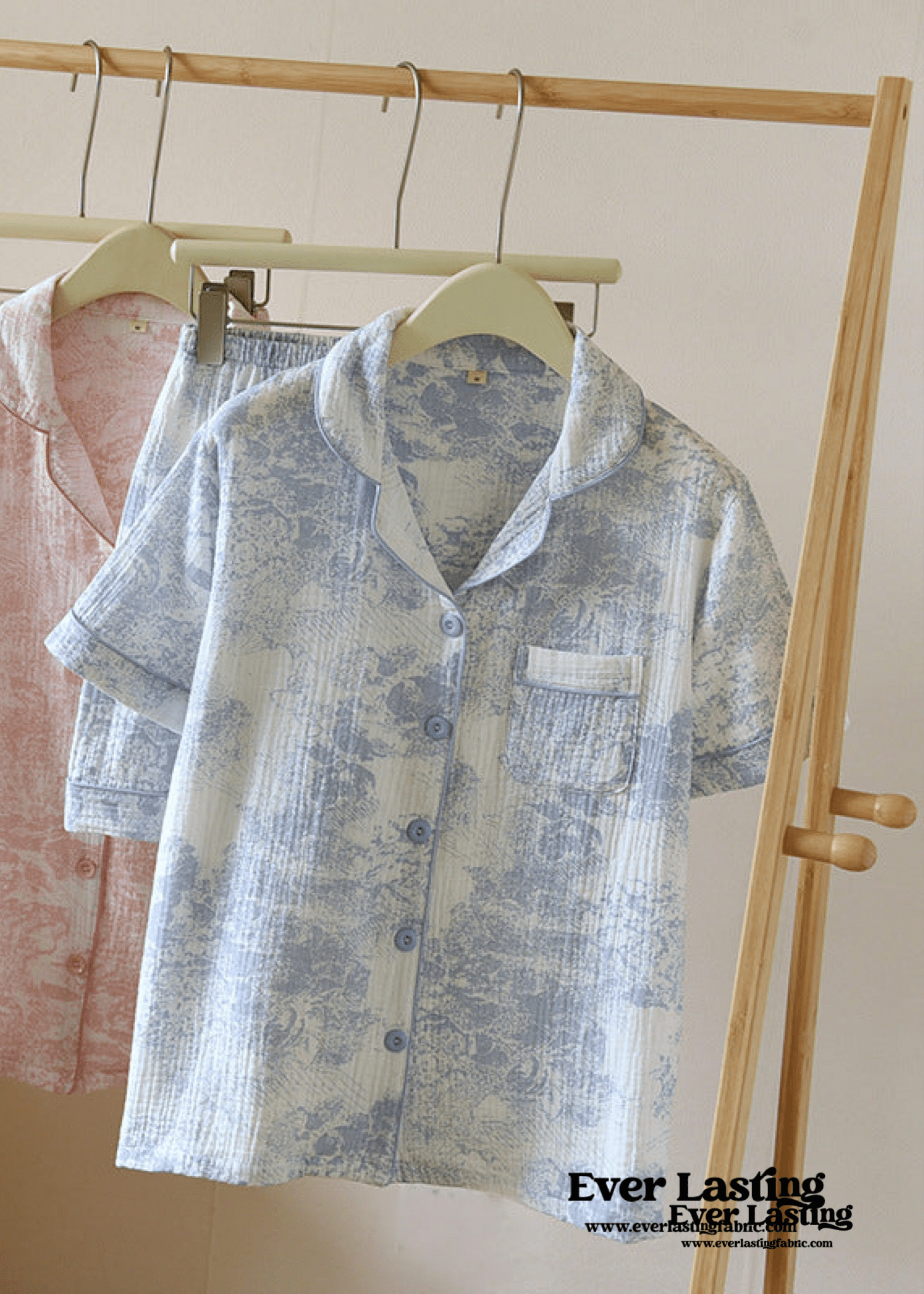 French Cottage Short Sleeves and Shorts Cotton Pajama Set / Pink
