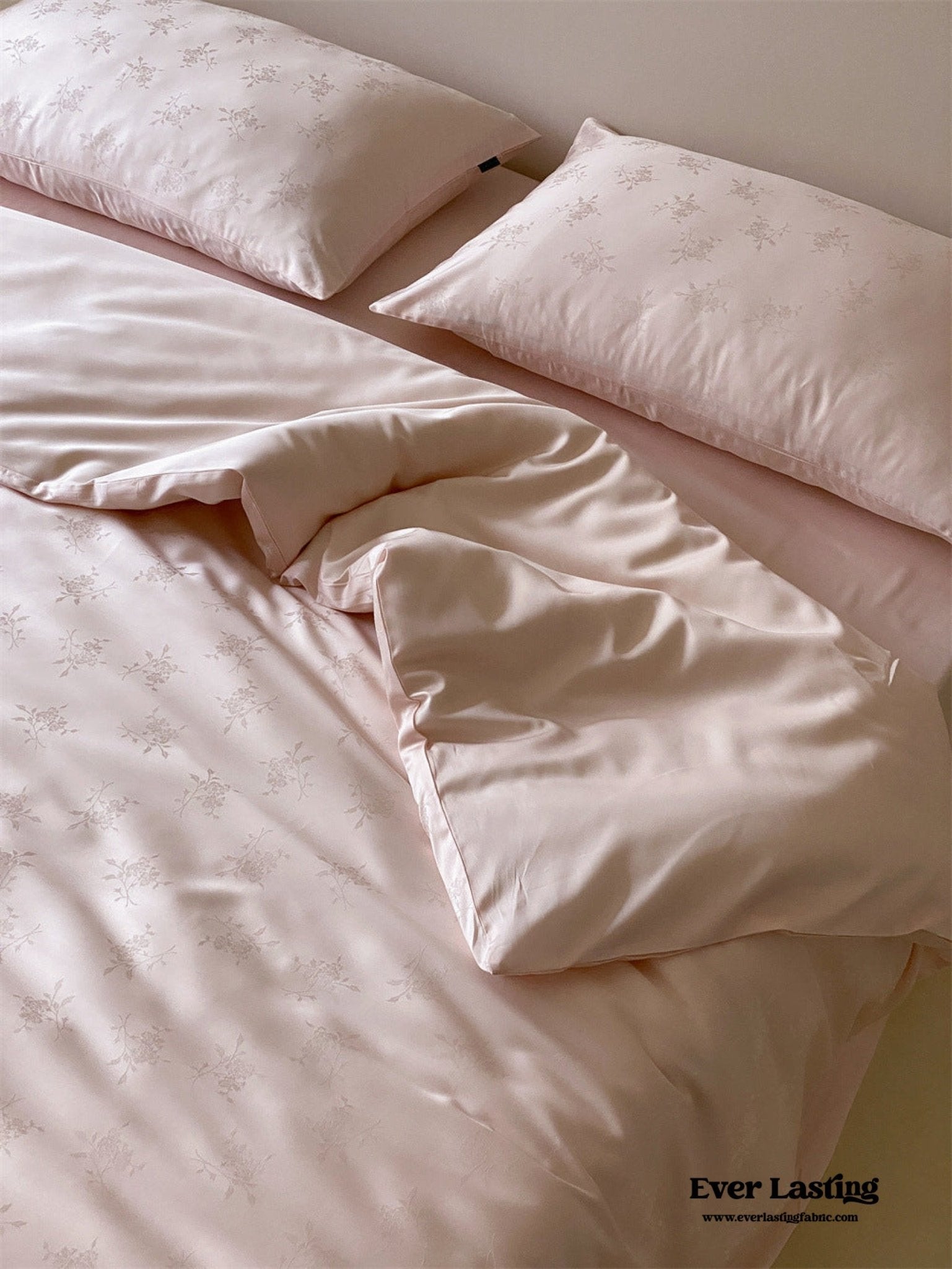 Grace Silky Floral Luxury Bedding Set / Pink