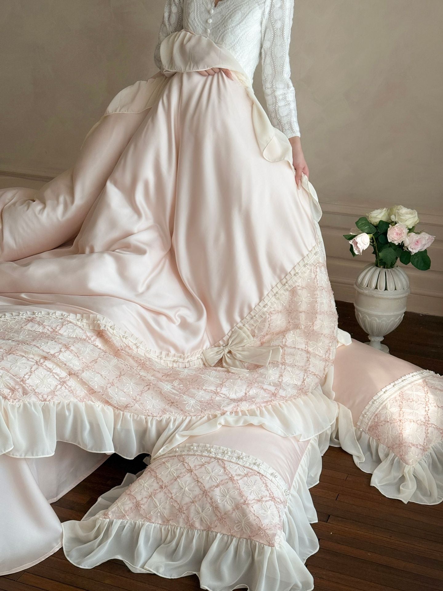 Haute Pearl TENCEL™ Bedding Set / White Romance