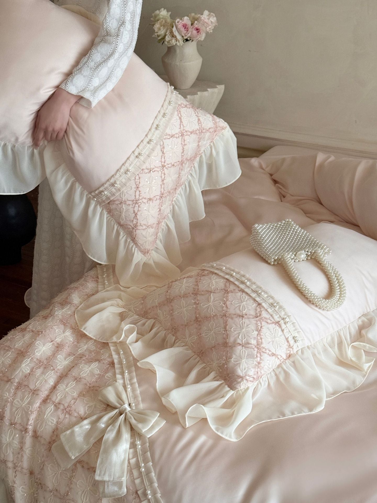 Haute Pearl TENCEL™ Bedding Set / Blush Romance