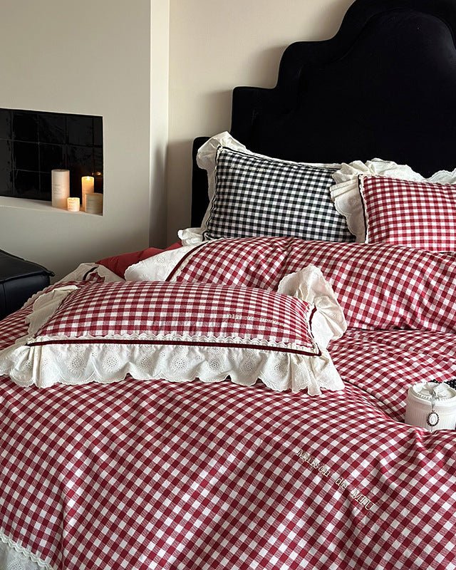 Hazel Vintage Gingham Ruffle Bedding Set / Black