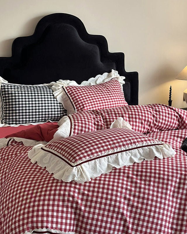 Hazel Vintage Gingham Ruffle Bedding Set / Black