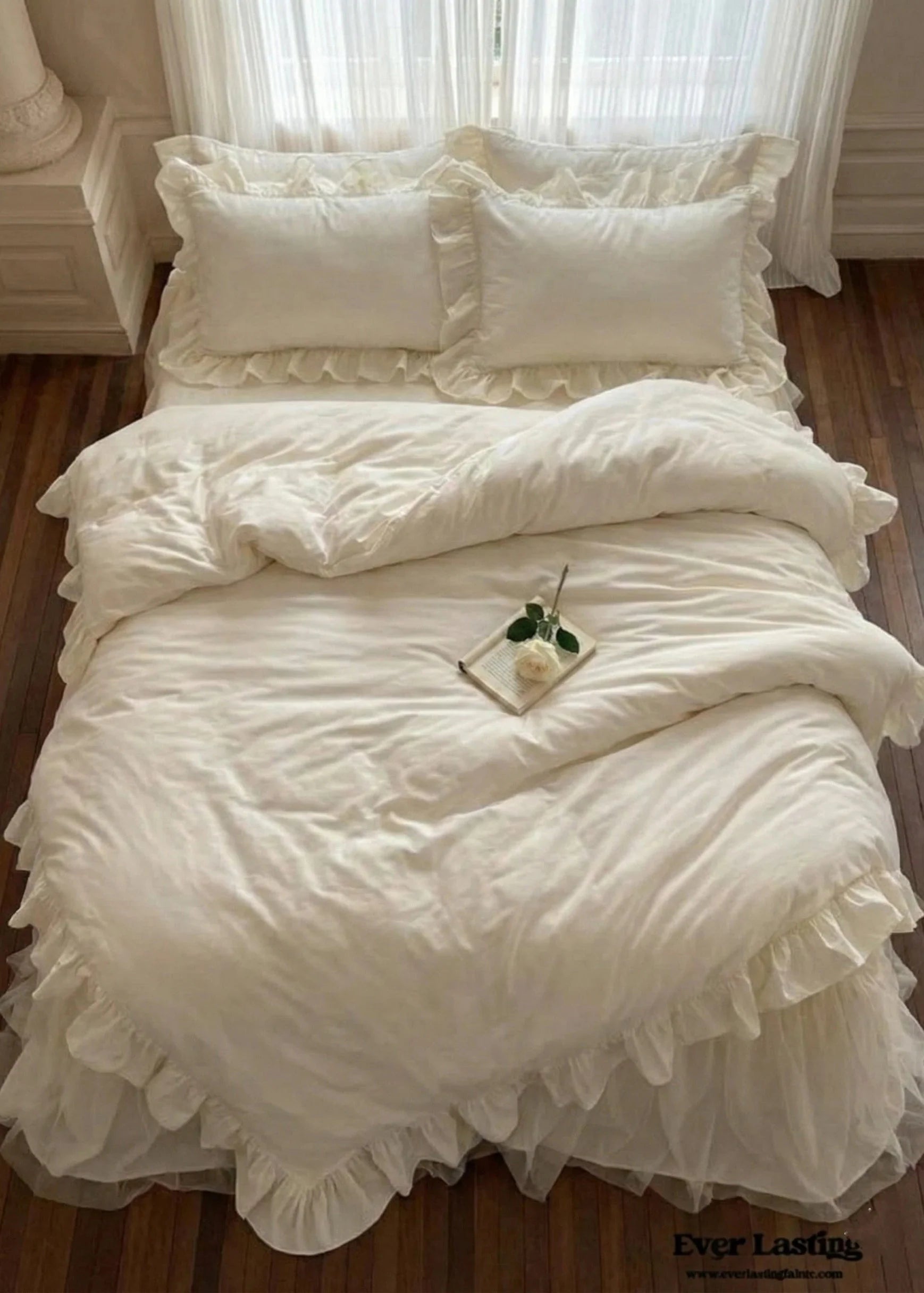 Lacey Lace Ruffle Washed Cotton Bedding Set / White