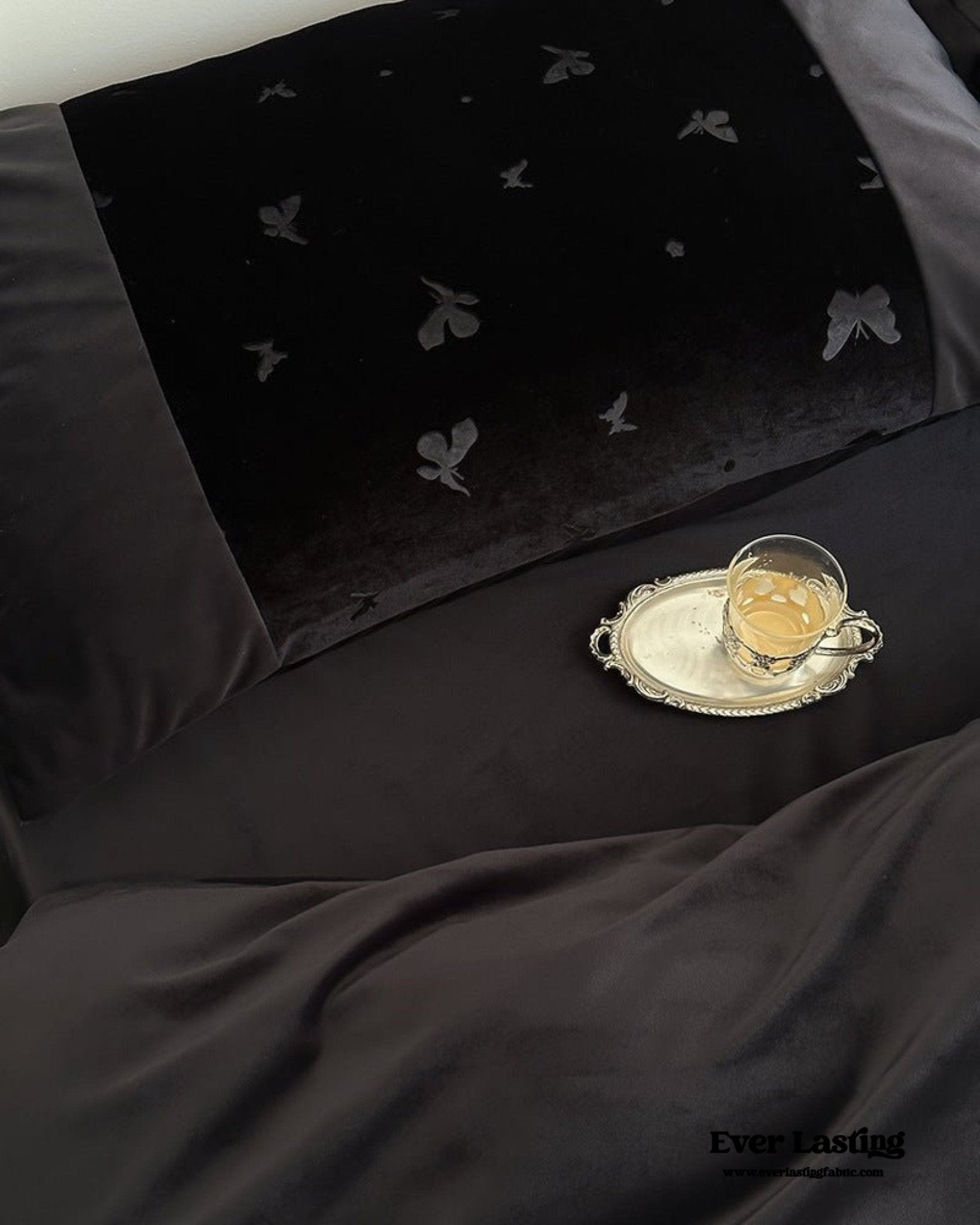 Lilou Velvet Butterfly Bedding Set / Eclipse Black