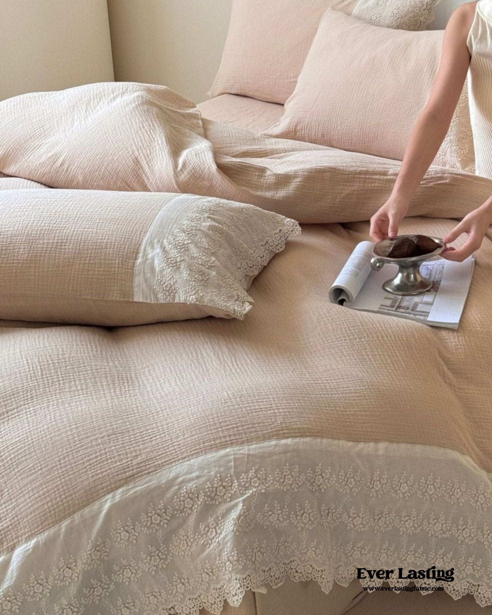 Margaux Lace Double Gauze Bedding Set / Pastel Pink