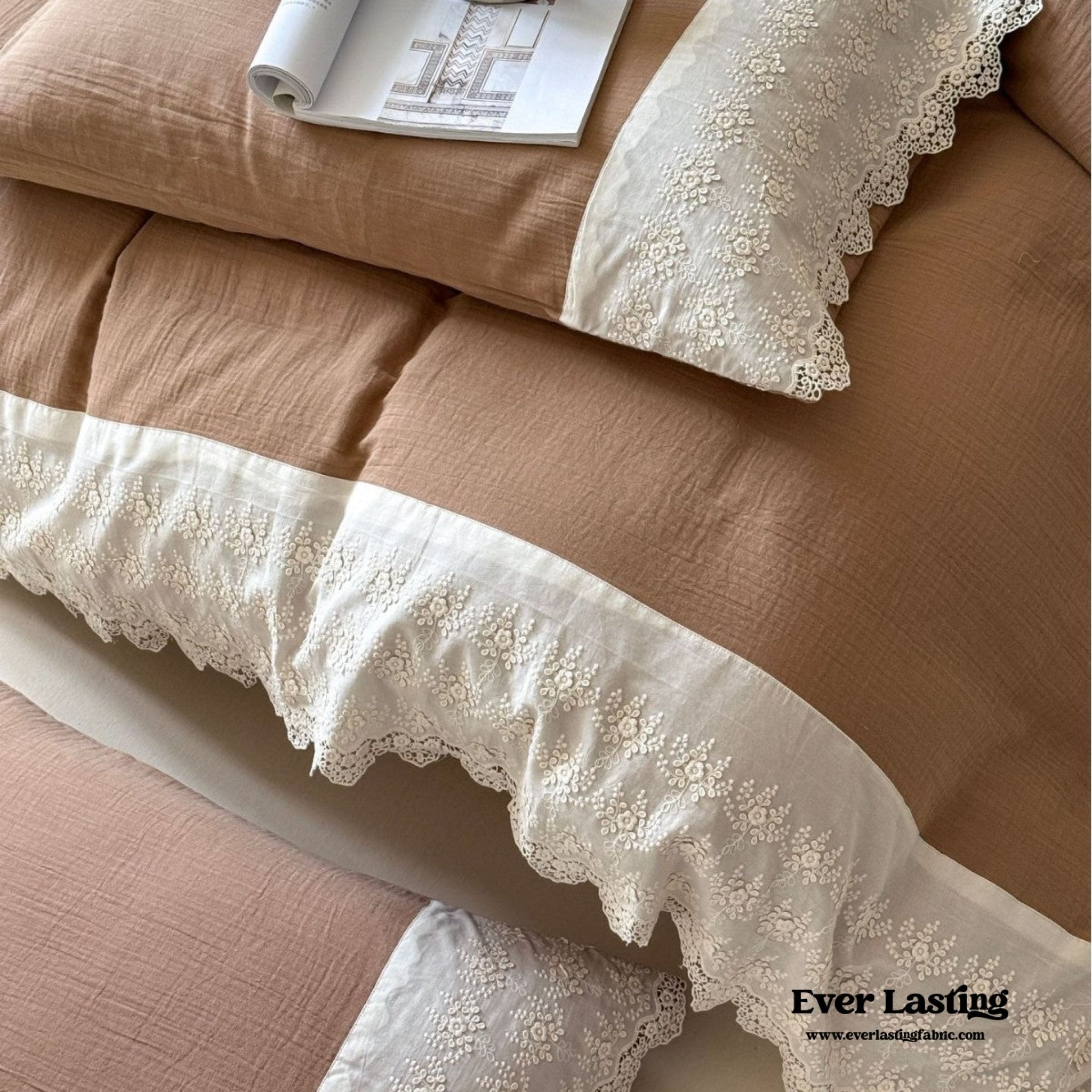 Margaux Lace Double Gauze Bedding Set / Pastel Pink