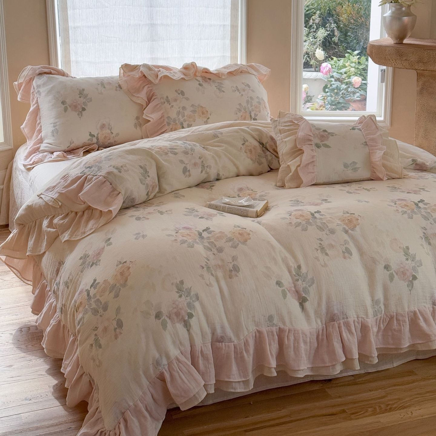 Millie Lace Ruffle Floral Bedding Set / Blue