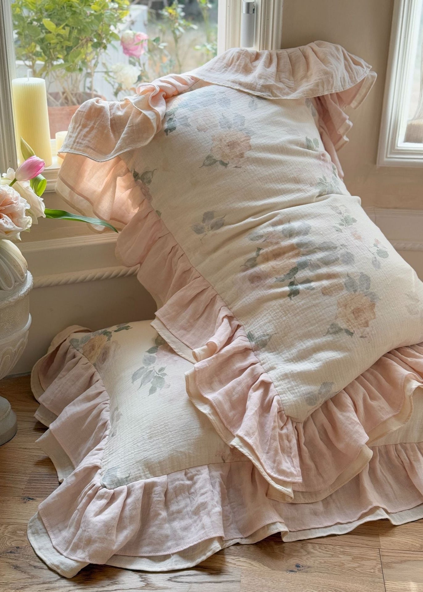 Millie Lace Ruffle Floral Bedding Set / Blue