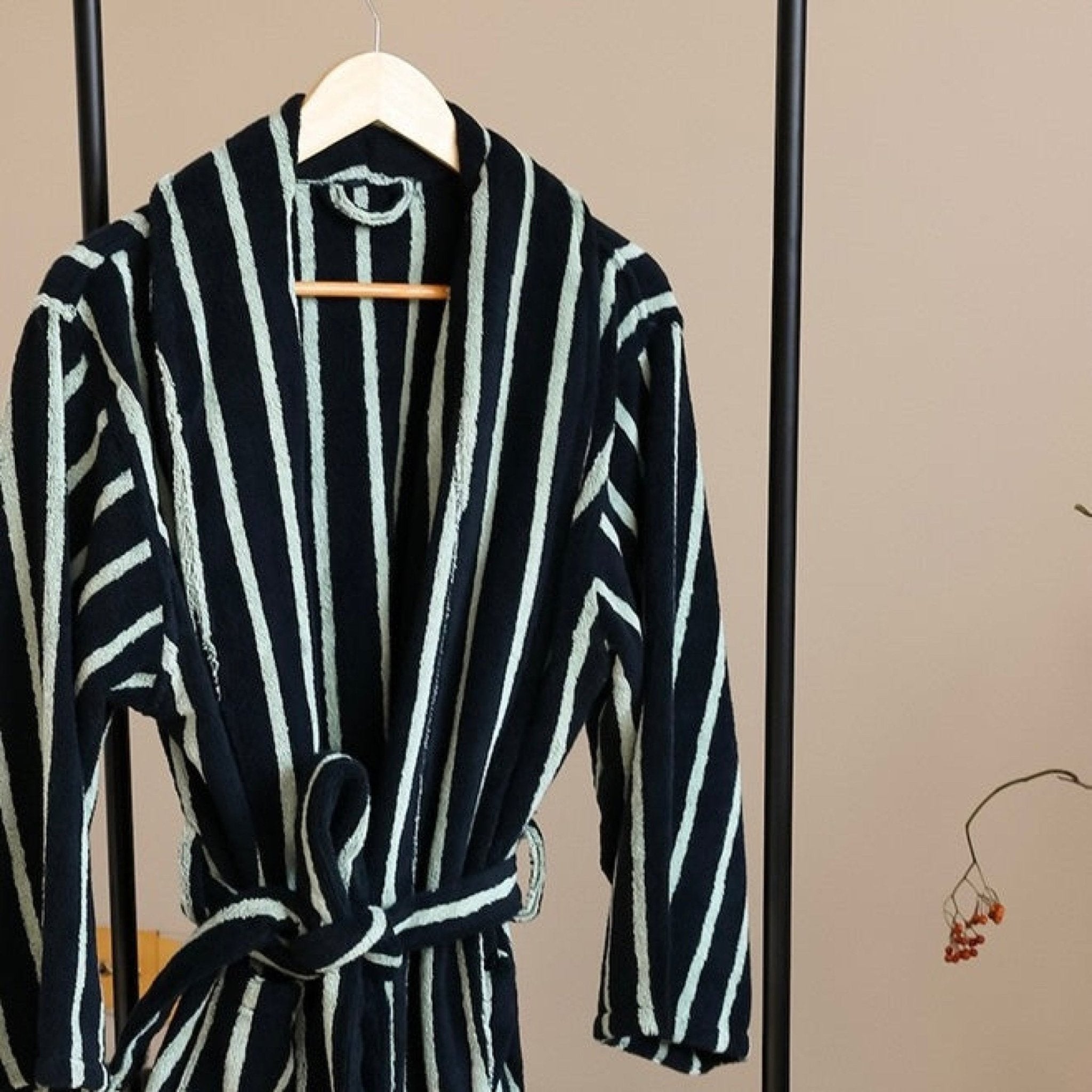 Quiet Evening Striped Robe Set / Green