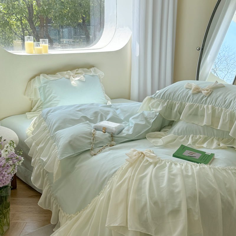 Ribbon Bow Airy Lace Bedding Set / Blue