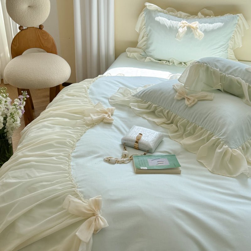 Ribbon Bow Airy Lace Bedding Set / Blue