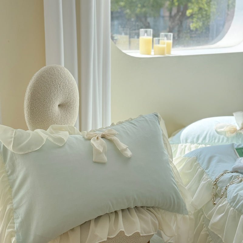 Ribbon Bow Airy Lace Bedding Set / Blue