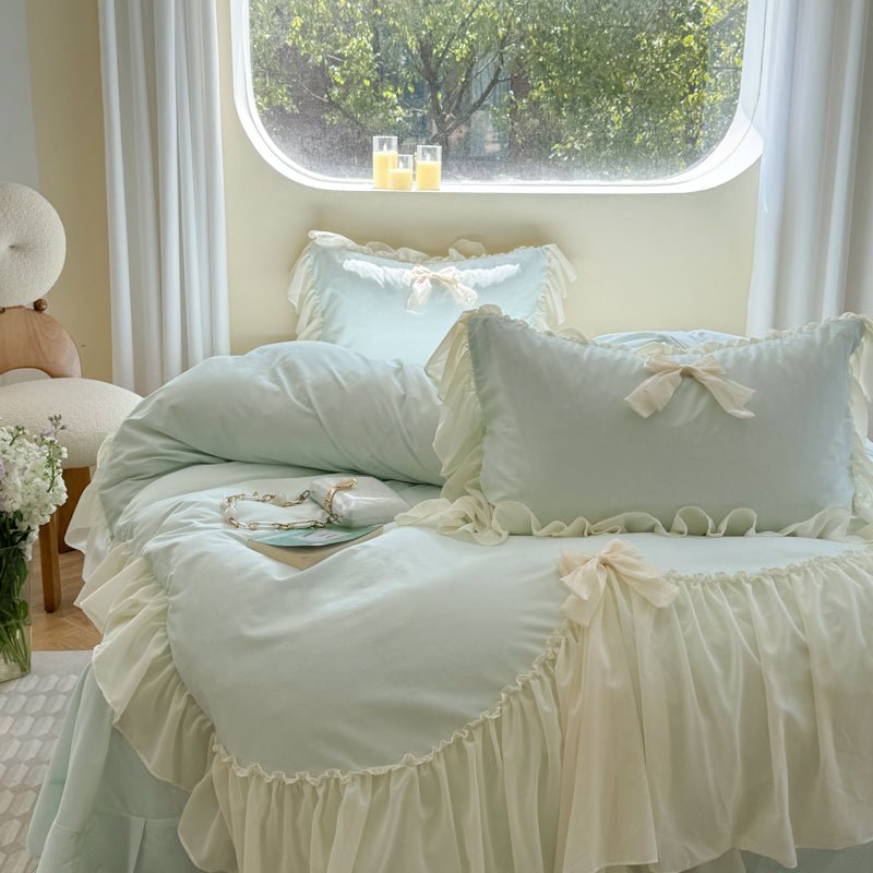 Ribbon Bow Airy Lace Bedding Set / Blue