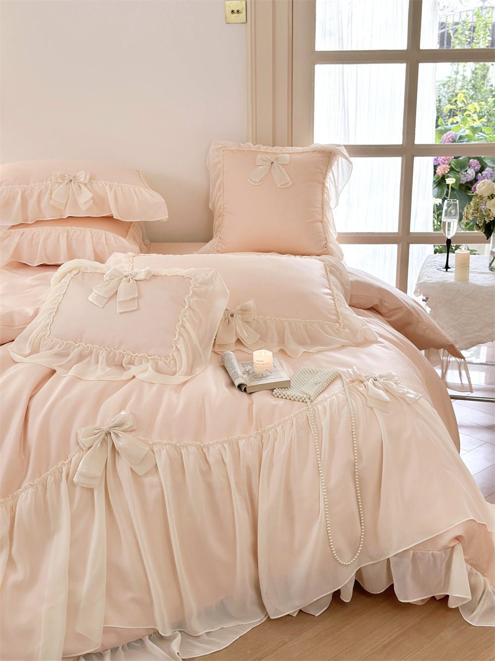 Ribbon Bow Airy Lace Bedding Set / Cream White