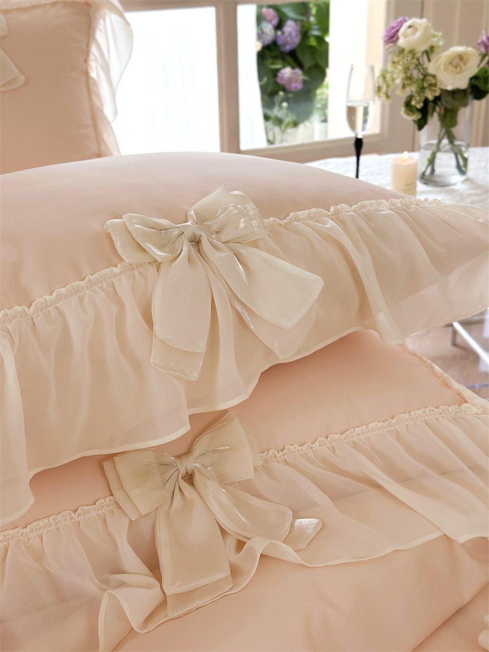 Ribbon Bow Airy Lace Bedding Set / Cream White