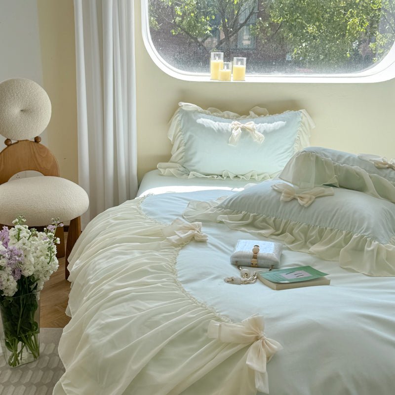 Ribbon Bow Airy Lace Bedding Set / Cream White