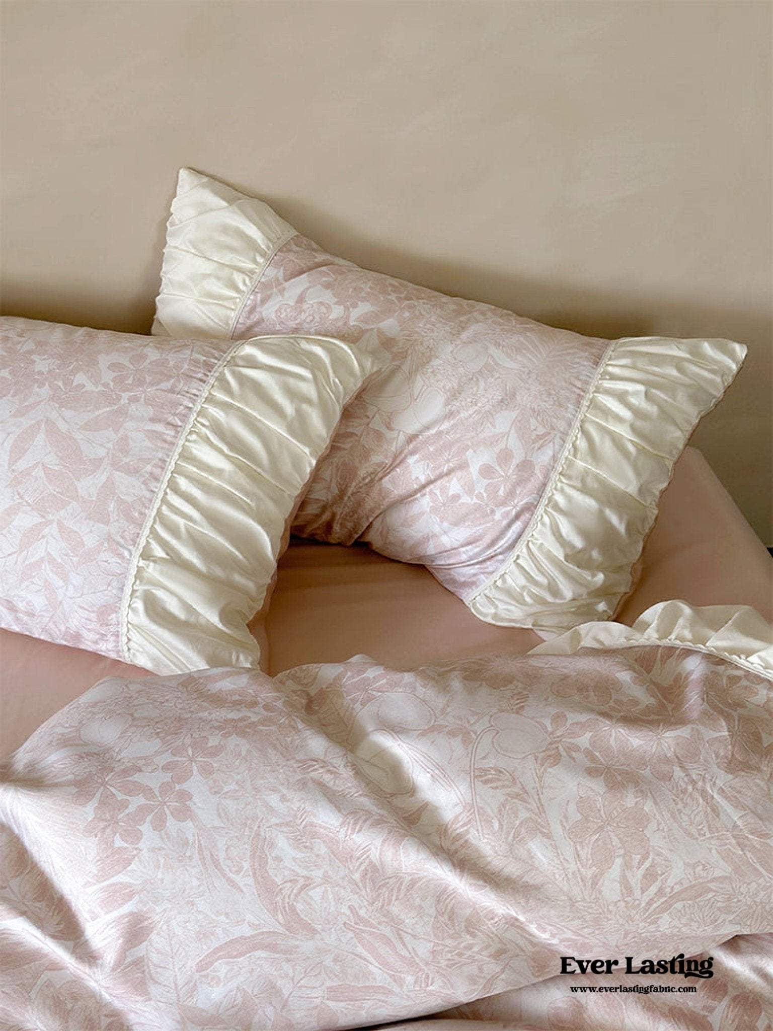 Royal Floral Ruffle Bedding Set / Green