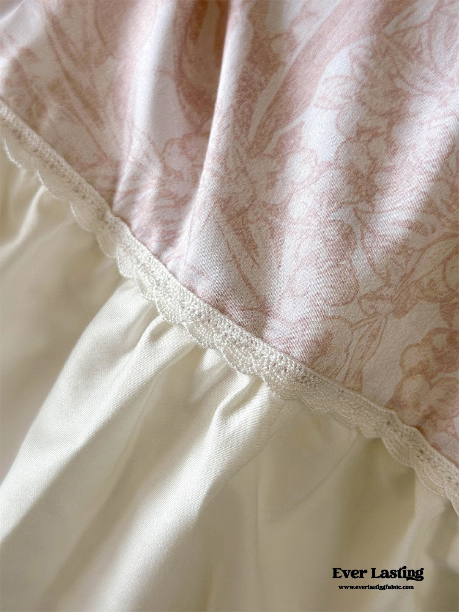 Royal Floral Ruffle Bedding Set / Pink