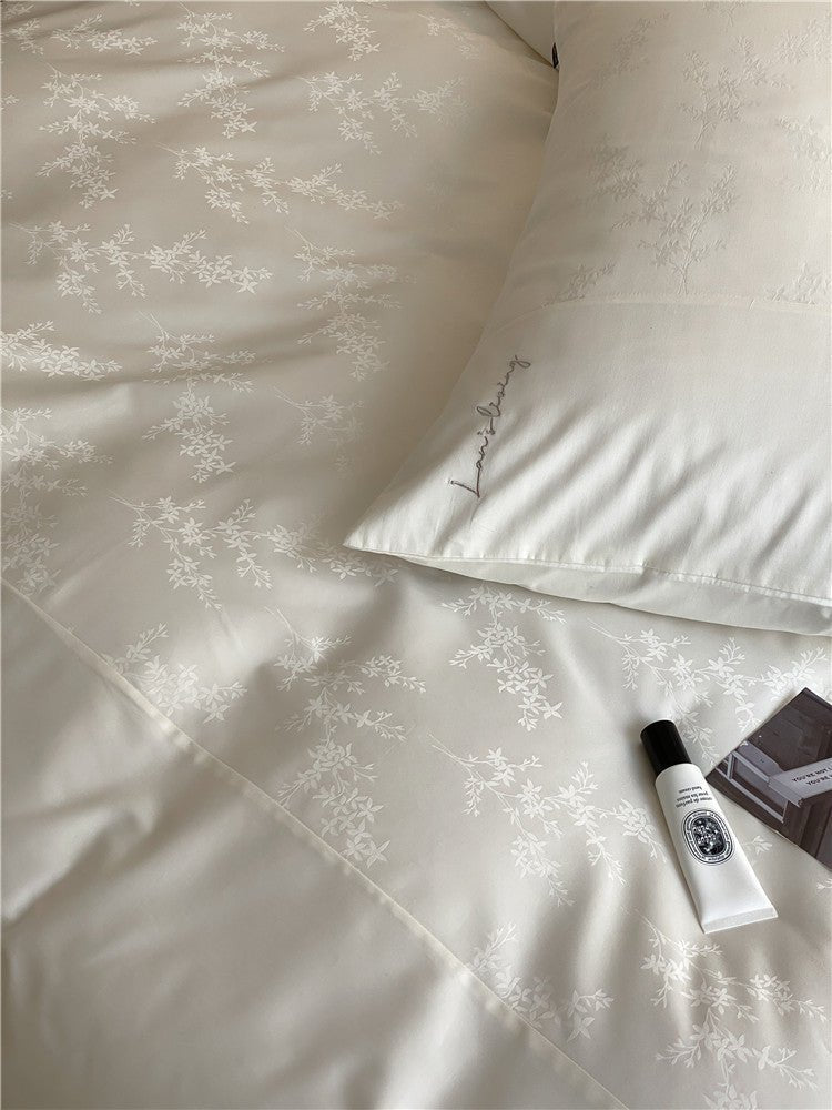 Silky Floral Bedding Set / Snow White