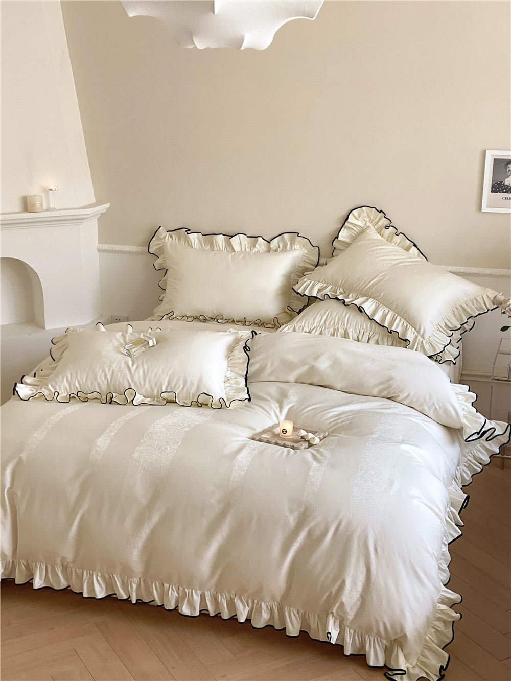 Silky Ruffle Bedding Set / Rust Pink