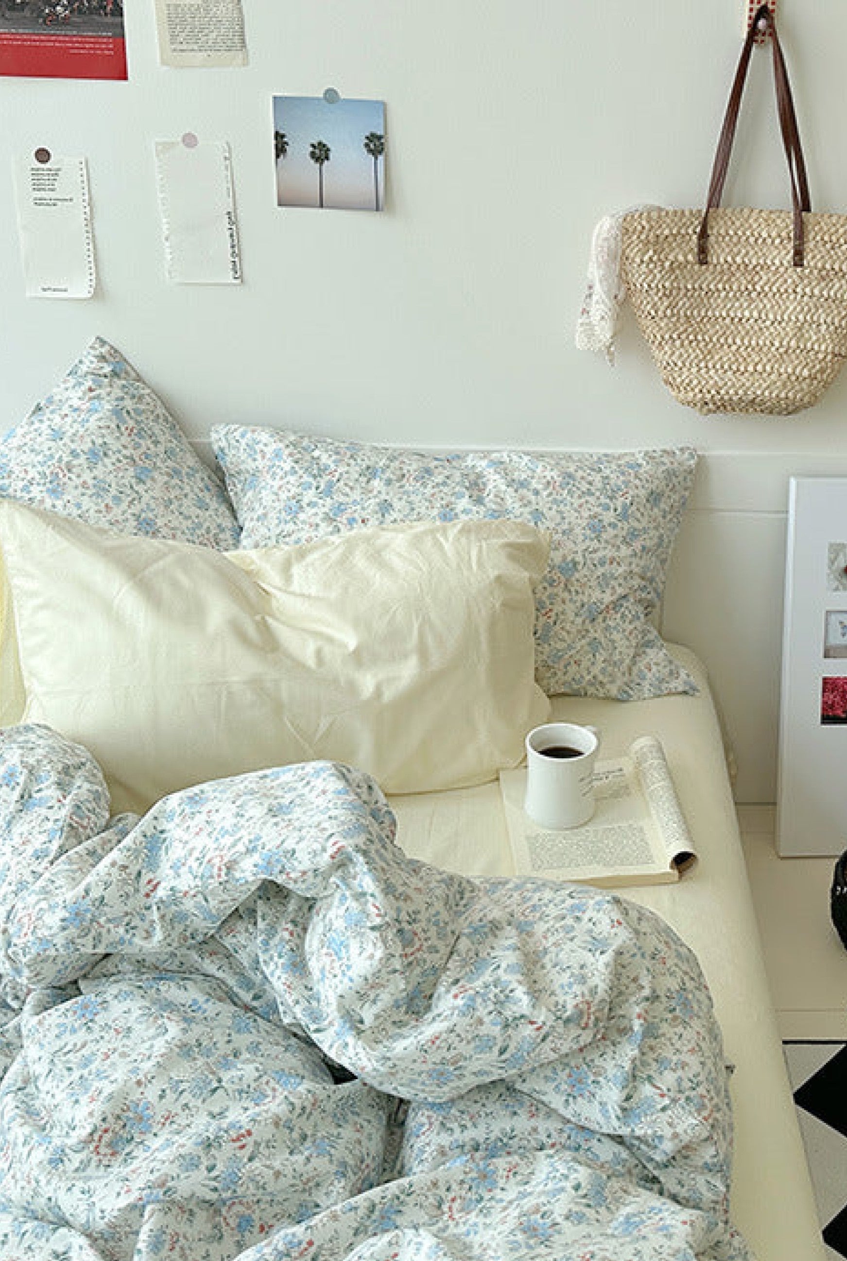 Sweet Floral Bedding Set / Cream