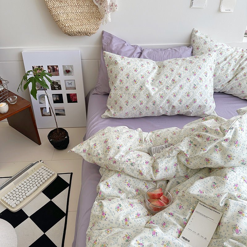 Sweet Floral Bedding Set / Cream