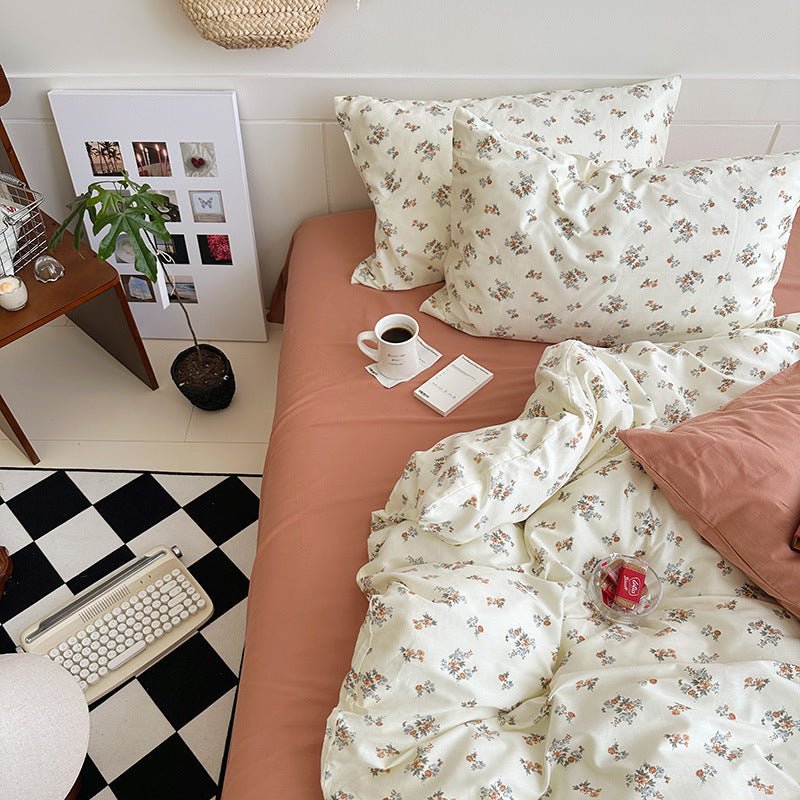 Sweet Floral Bedding Set / Floral Blue