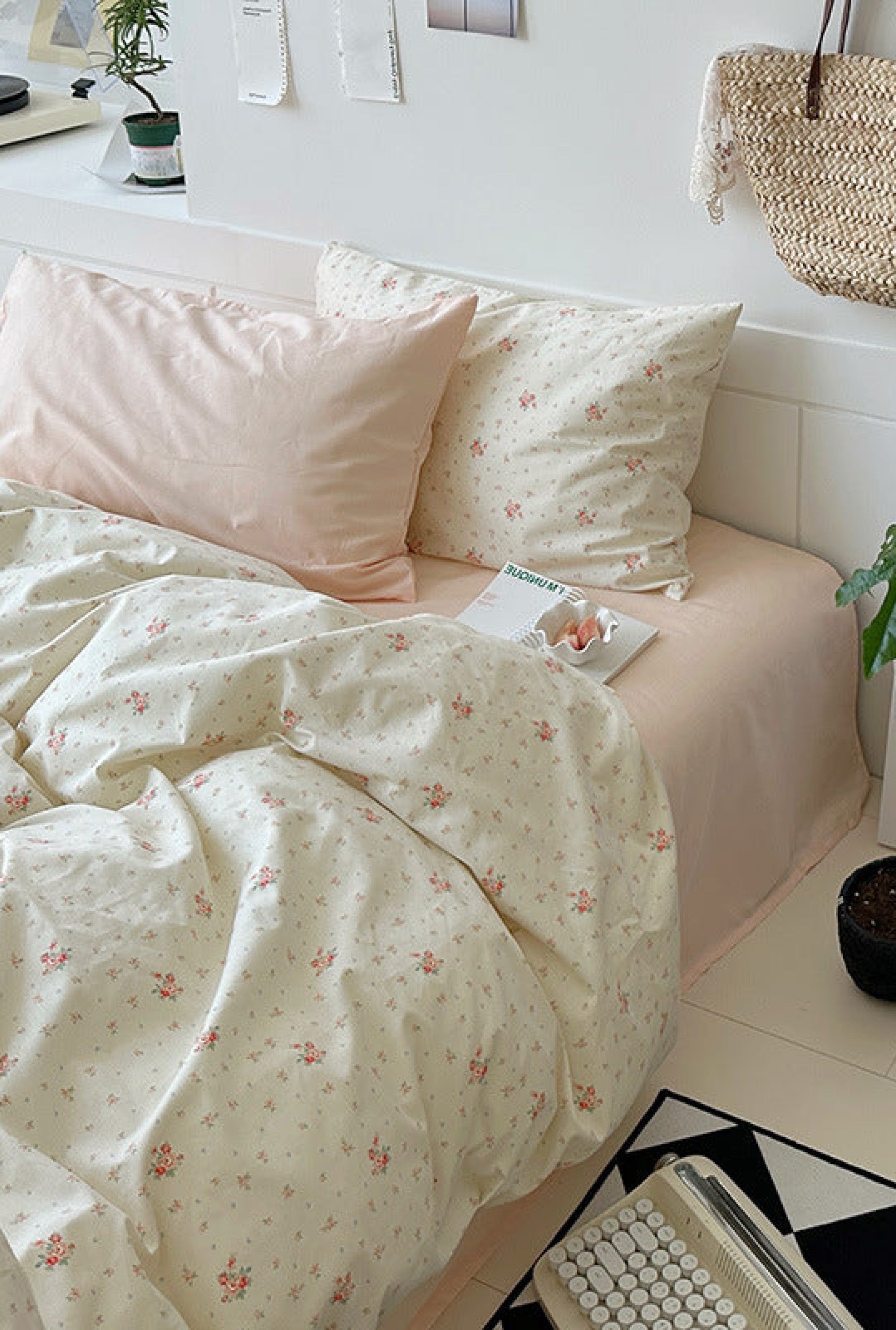 Sweet Floral Bedding Set / Floral Blue