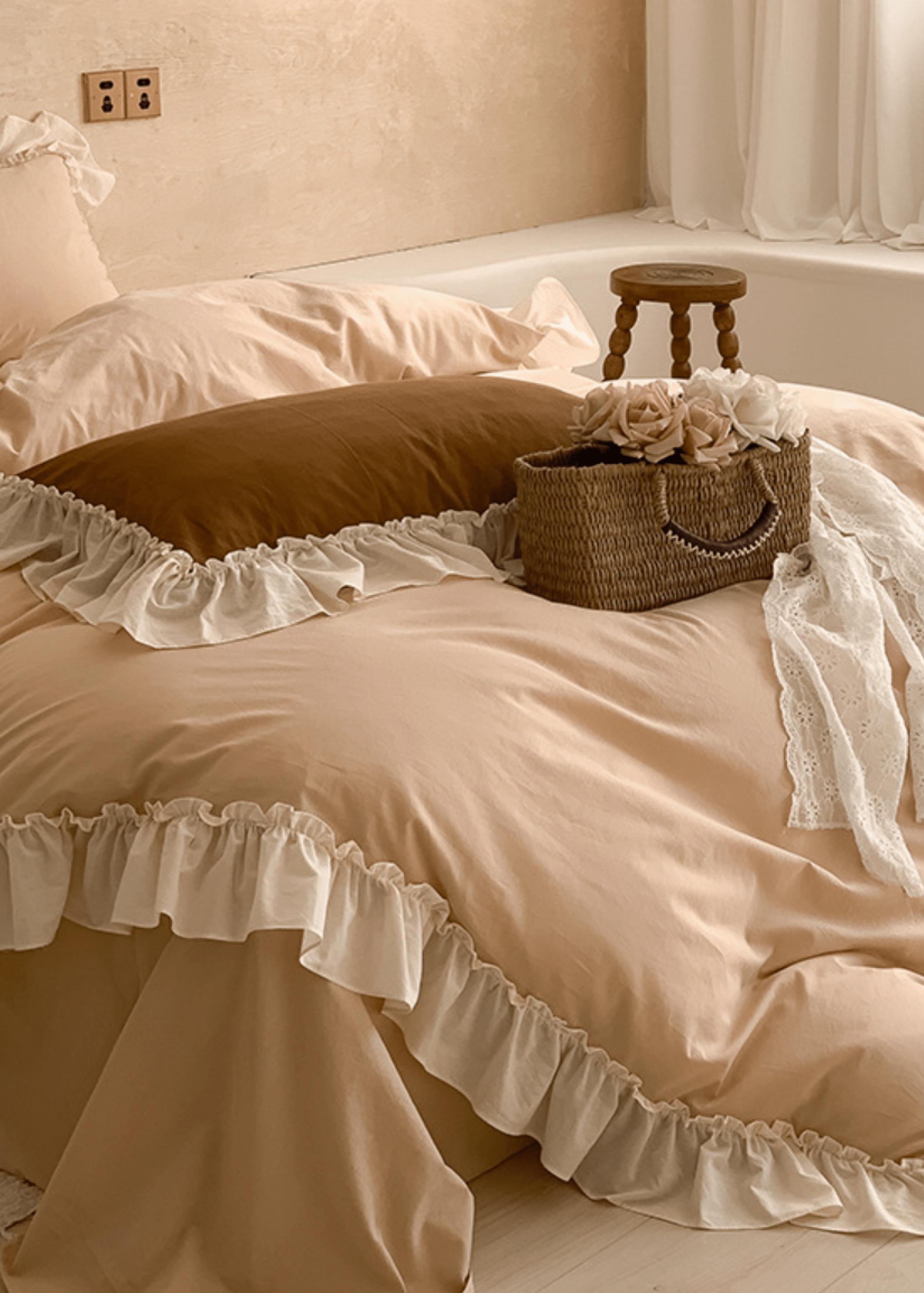 Vintage Earth Tone Large Ruffle Bedding Set / Pink